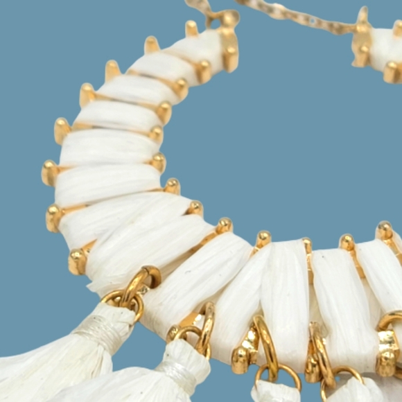 Half Moon Circle Fan Tassel Fringe Opera Lengt Gold tone Textured Chain Necklace - Picture 3 of 9